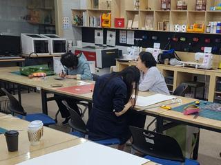 한국공예 장인학교 색지교육 시설사용 썸네일 이미지