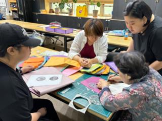 한국공예장인학교 색지심화반 운영 썸네일 이미지